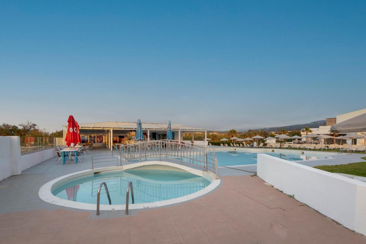 Varvaras Diamond Hotel プラタネス エクステリア 写真