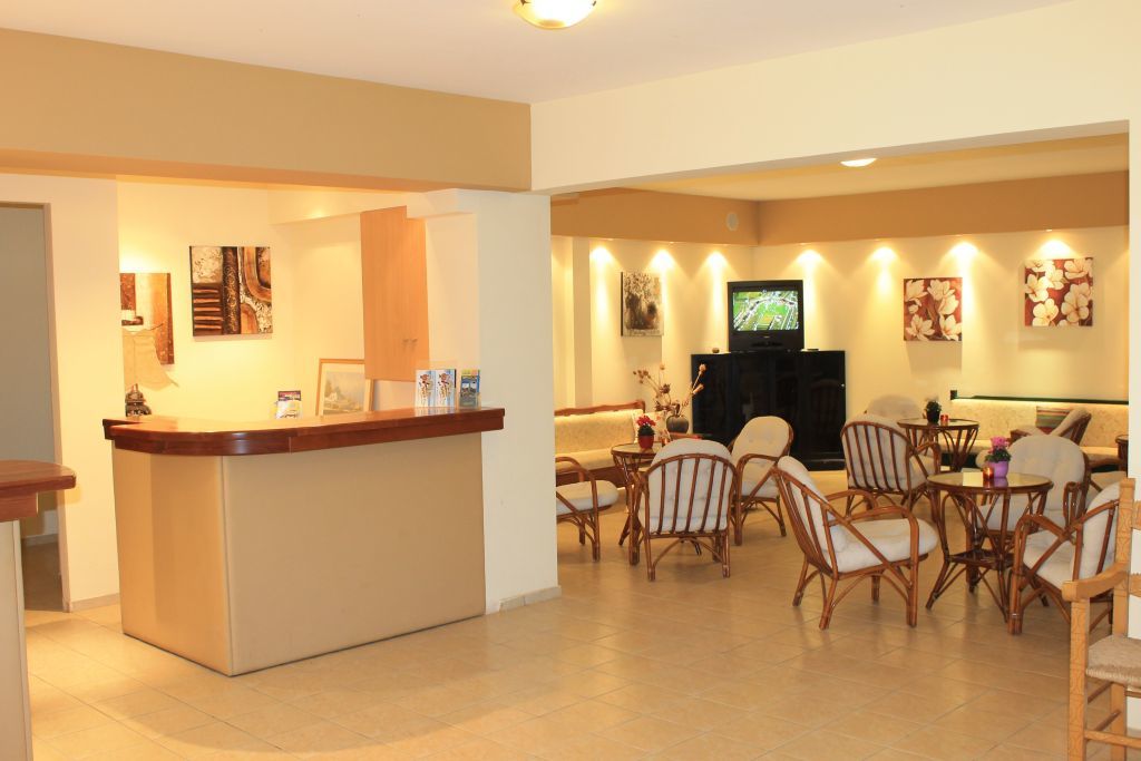 Varvaras Diamond Hotel プラタネス エクステリア 写真